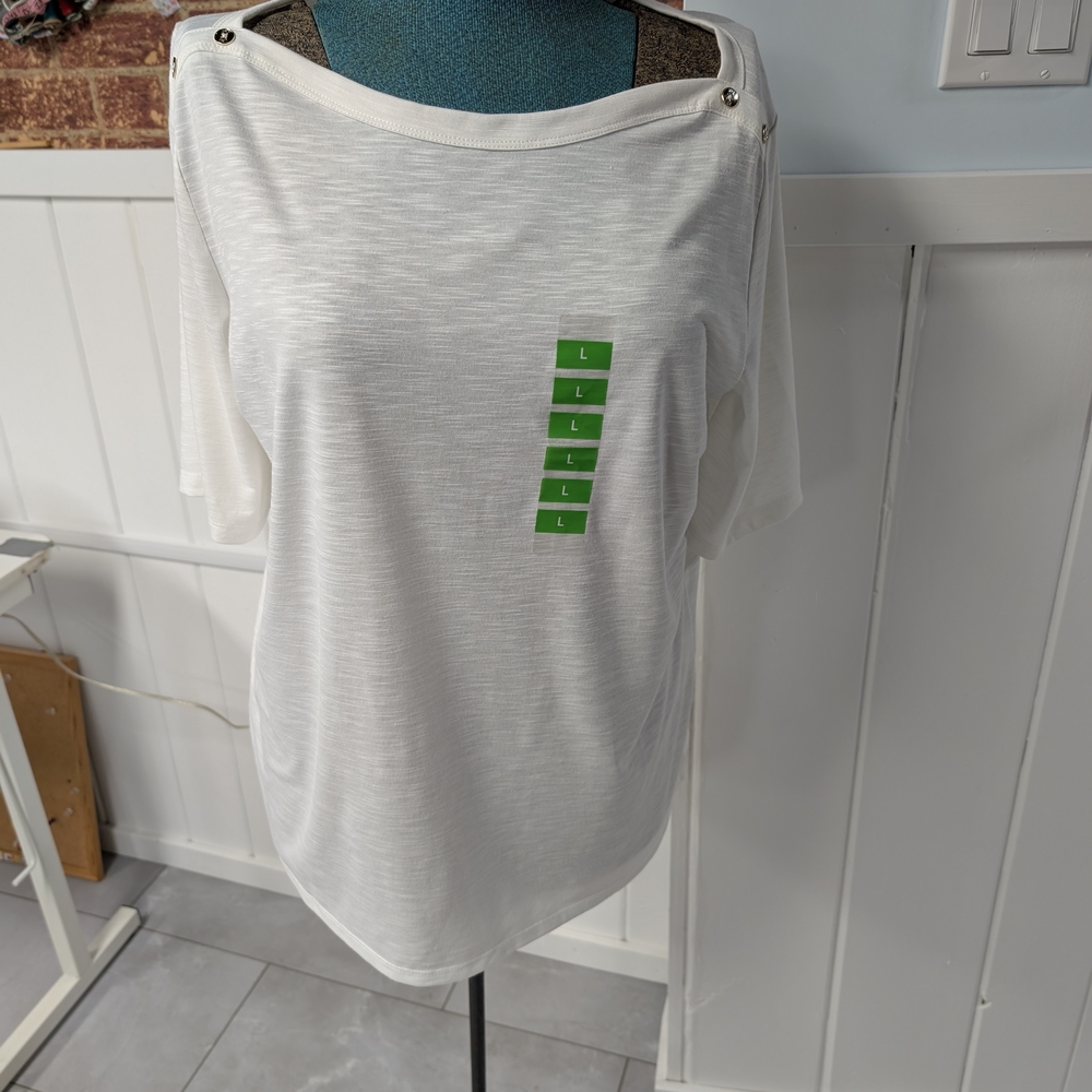 Jones New York White Tee With Button Detail, Relaxed Fit Women Size L